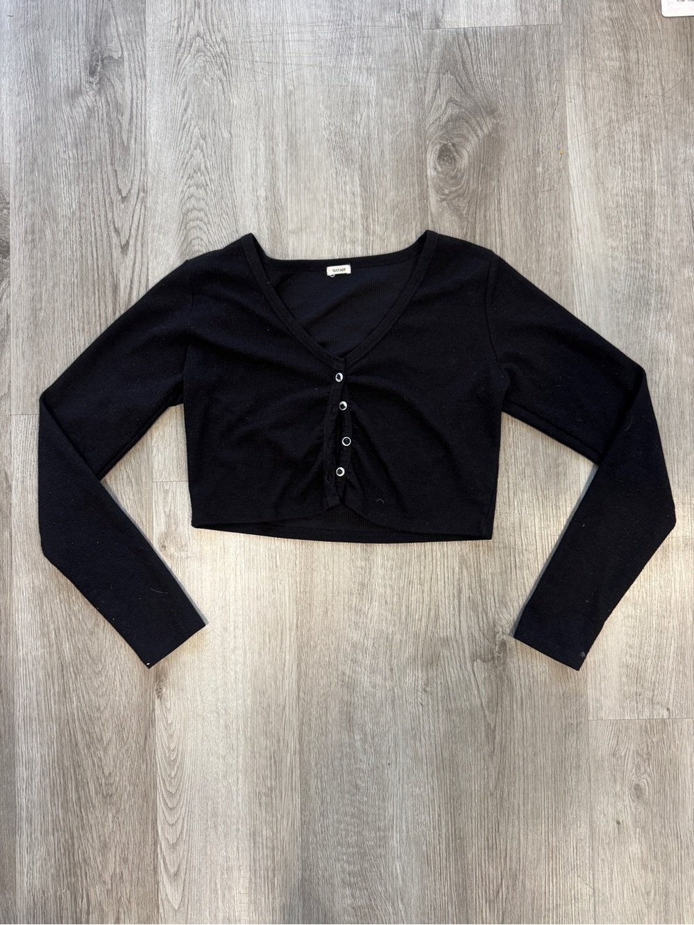 Garage Ribbed Snap-Front Long Sleeve Crop Top - Black